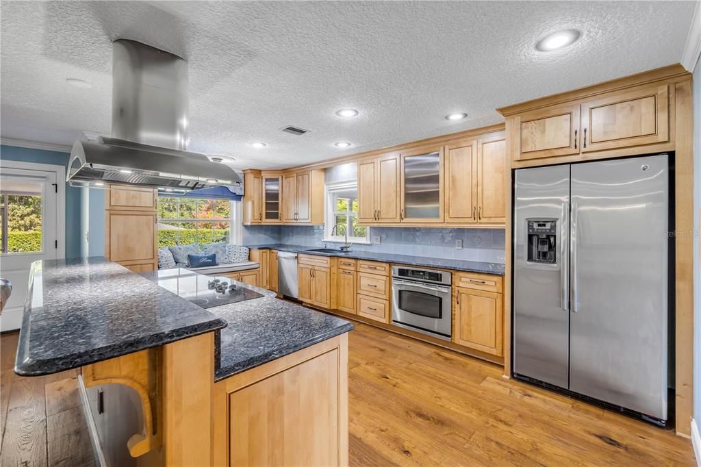 For Sale: $549,317 (3 beds, 2 baths, 2175 Square Feet)