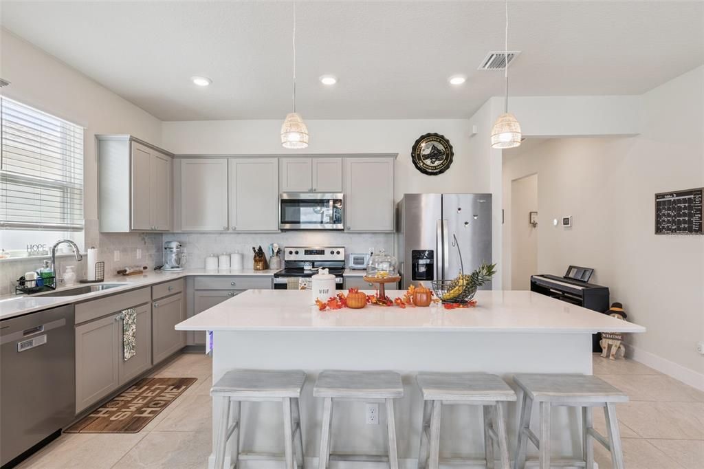 For Sale: $420,000 (4 beds, 2 baths, 1841 Square Feet)