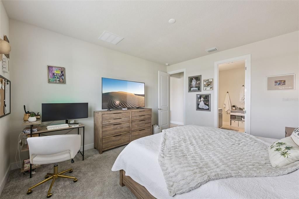 For Sale: $420,000 (4 beds, 2 baths, 1841 Square Feet)