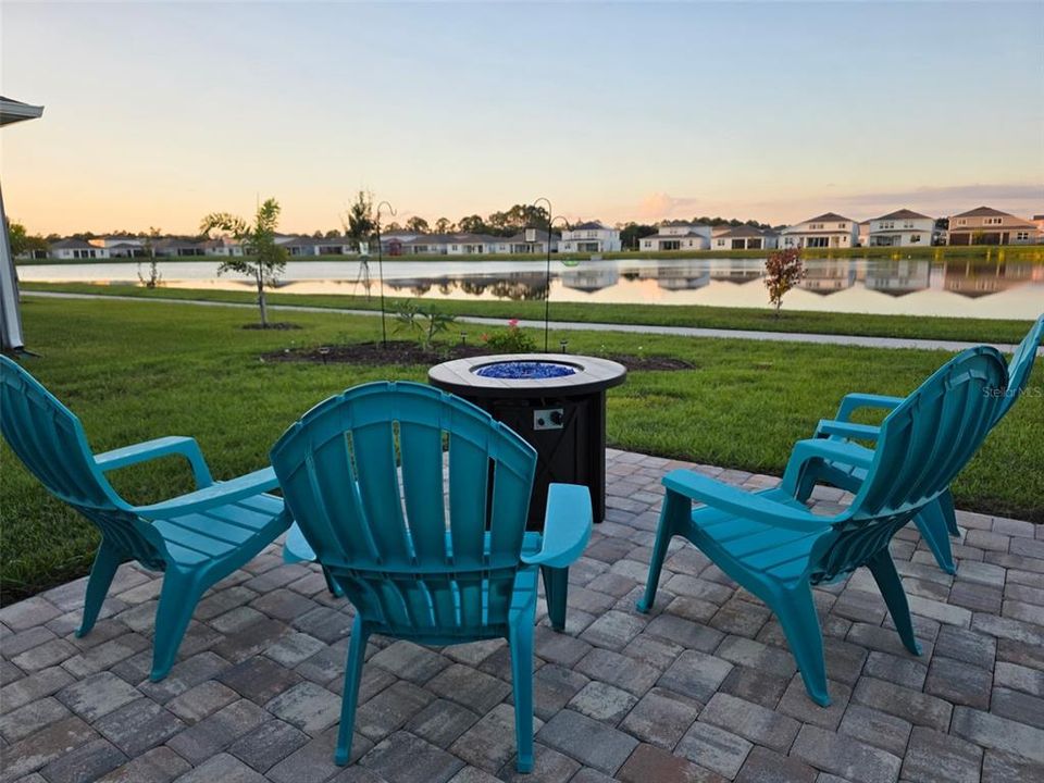 For Sale: $420,000 (4 beds, 2 baths, 1841 Square Feet)