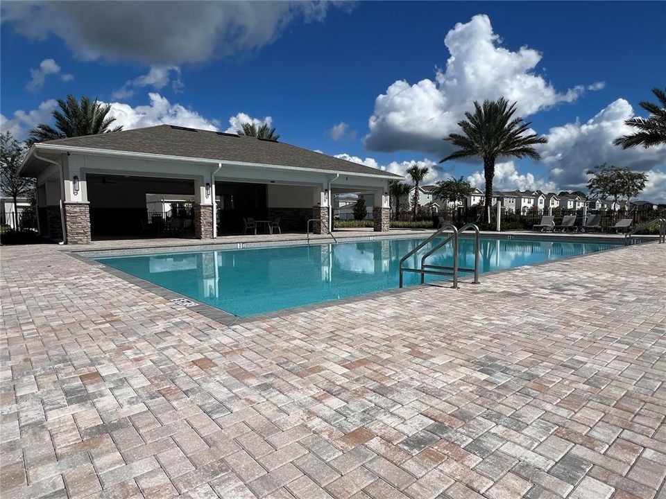 For Sale: $420,000 (4 beds, 2 baths, 1841 Square Feet)