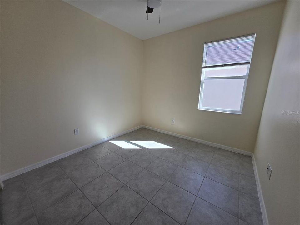 For Rent: $2,000 (4 beds, 2 baths, 1701 Square Feet)