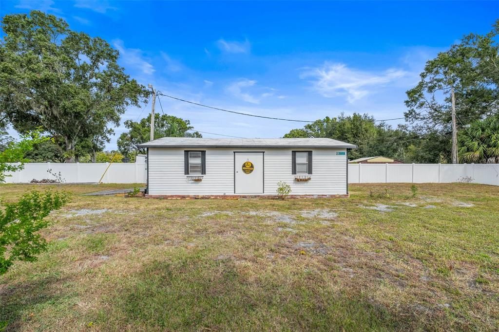 En Venta: $699,900 (3 camas, 3 baños, 2465 Pies cuadrados)