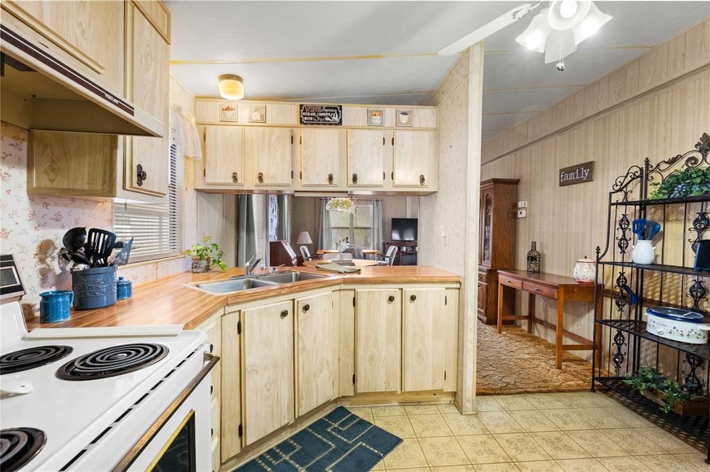 待售: $133,500 (2 贝兹, 2 浴室, 1056 平方英尺)