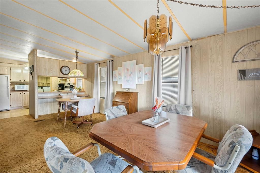 待售: $133,500 (2 贝兹, 2 浴室, 1056 平方英尺)