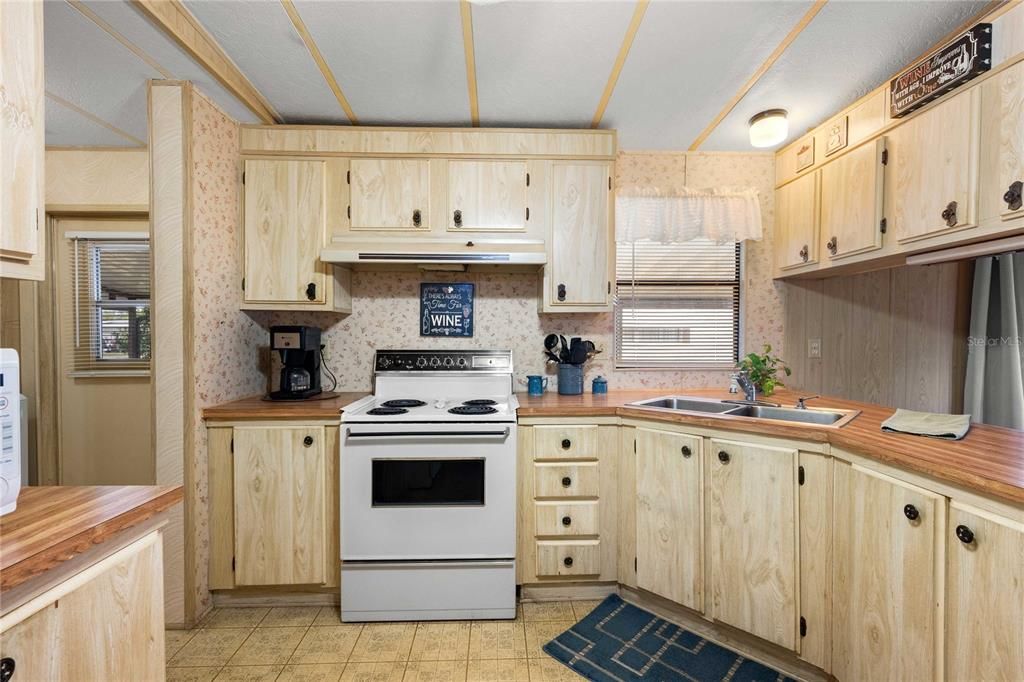 待售: $133,500 (2 贝兹, 2 浴室, 1056 平方英尺)