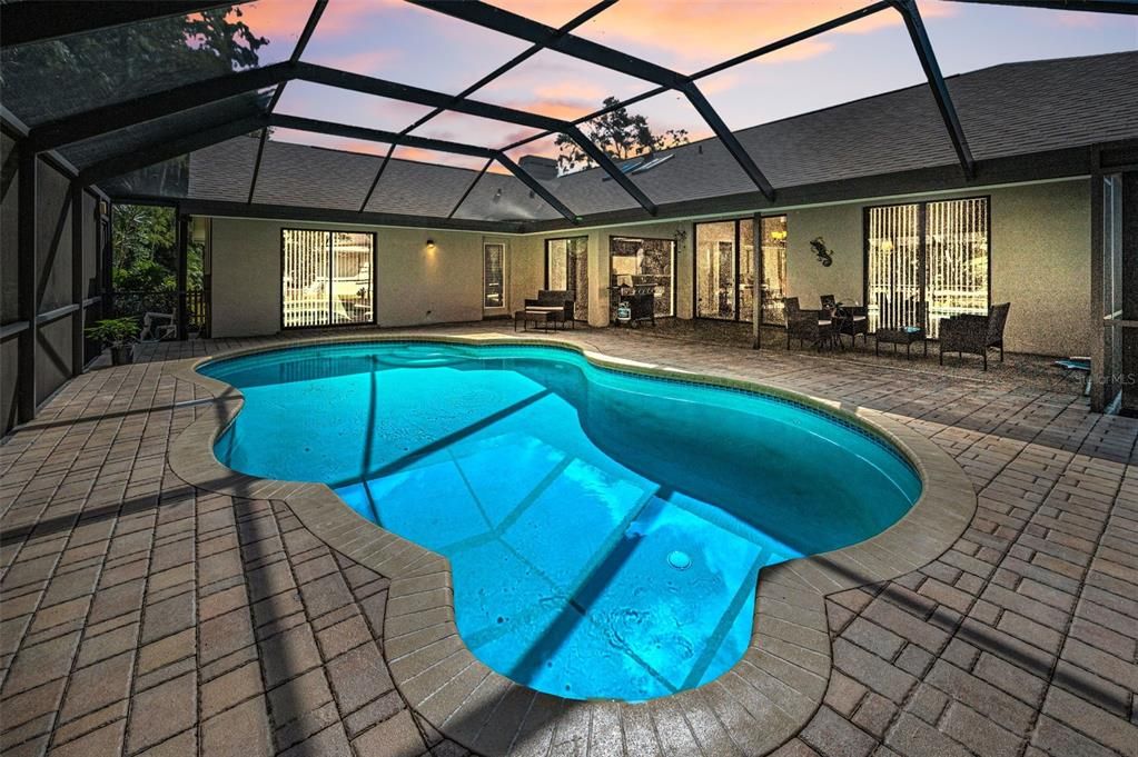 На продажу: $620,000 (4 спален, 2 ванн, 2305 Квадратных фут)