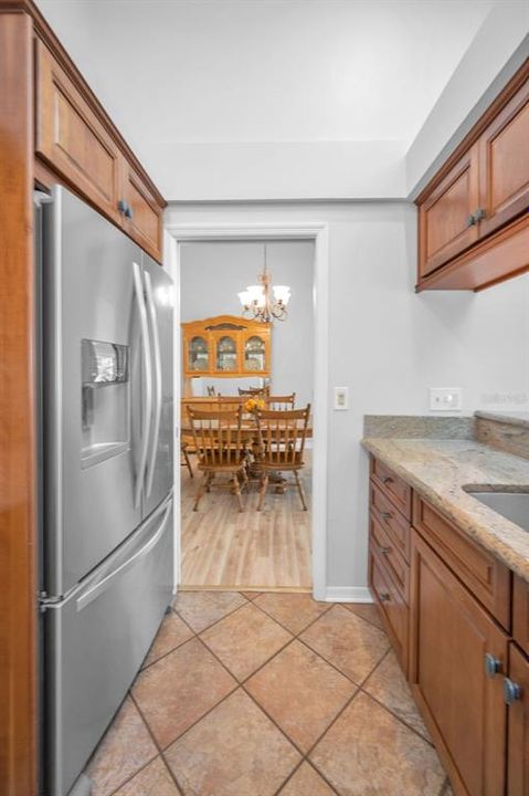 На продажу: $620,000 (4 спален, 2 ванн, 2305 Квадратных фут)