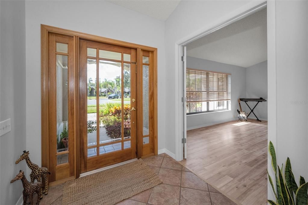 На продажу: $620,000 (4 спален, 2 ванн, 2305 Квадратных фут)