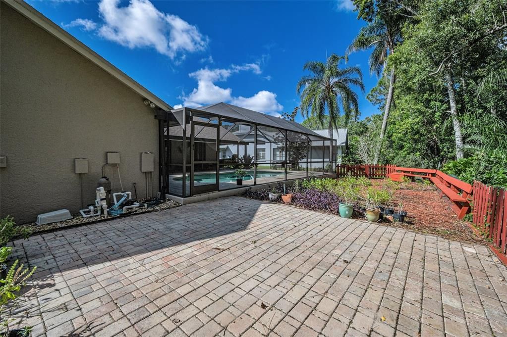 На продажу: $620,000 (4 спален, 2 ванн, 2305 Квадратных фут)