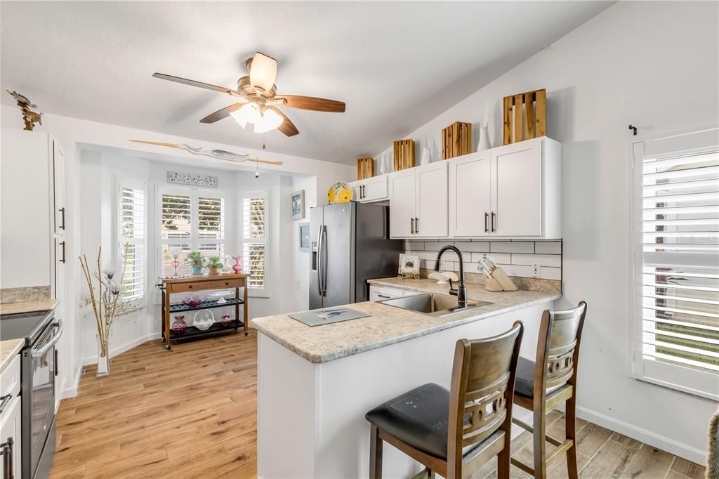 待售: $310,000 (2 贝兹, 2 浴室, 1235 平方英尺)