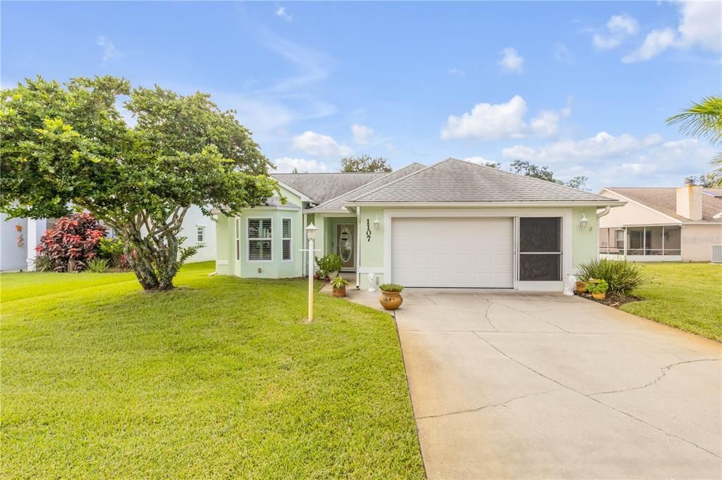 待售: $310,000 (2 贝兹, 2 浴室, 1235 平方英尺)