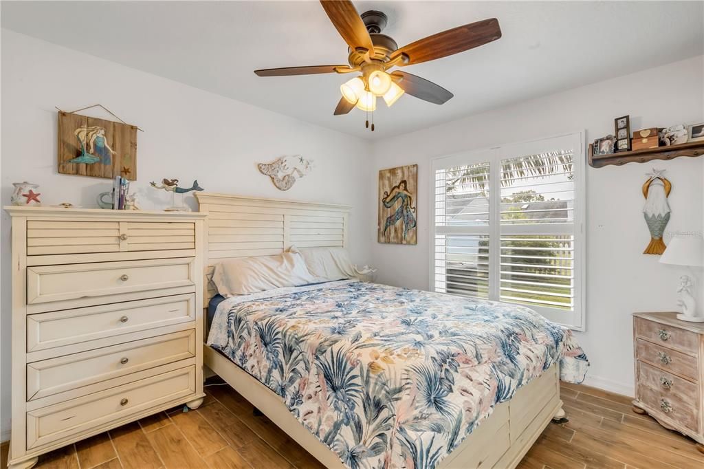 待售: $310,000 (2 贝兹, 2 浴室, 1235 平方英尺)