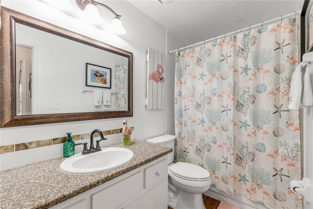 待售: $310,000 (2 贝兹, 2 浴室, 1235 平方英尺)