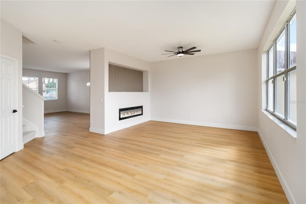 For Sale: $475,000 (4 beds, 2 baths, 2810 Square Feet)