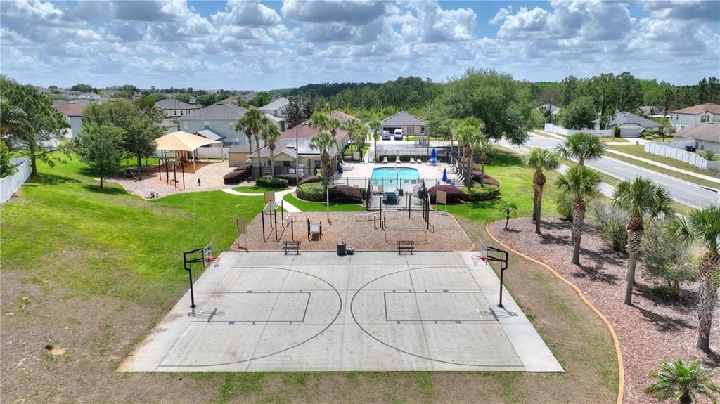 For Sale: $475,000 (4 beds, 2 baths, 2810 Square Feet)