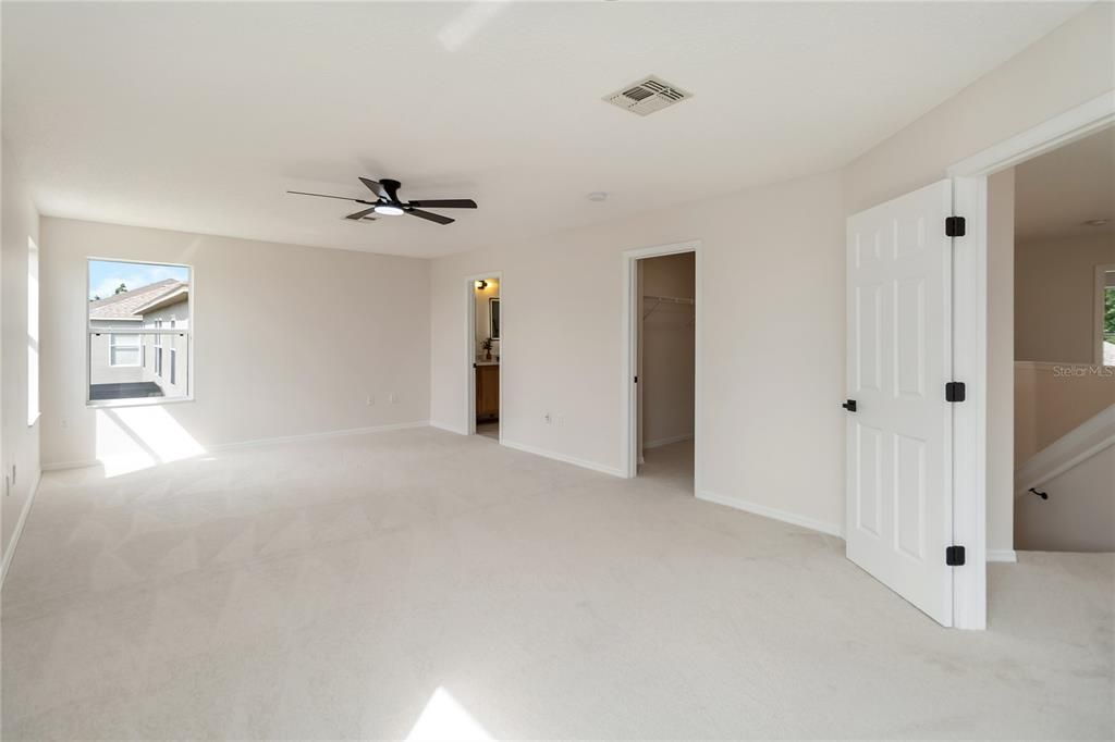 For Sale: $475,000 (4 beds, 2 baths, 2810 Square Feet)