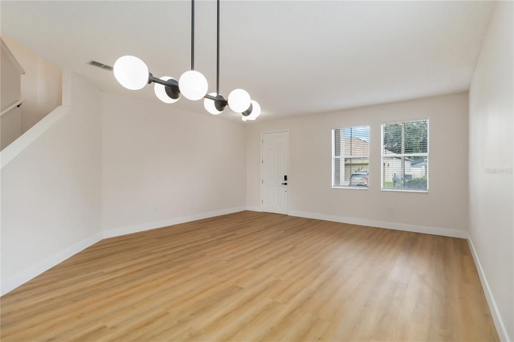 For Sale: $475,000 (4 beds, 2 baths, 2810 Square Feet)