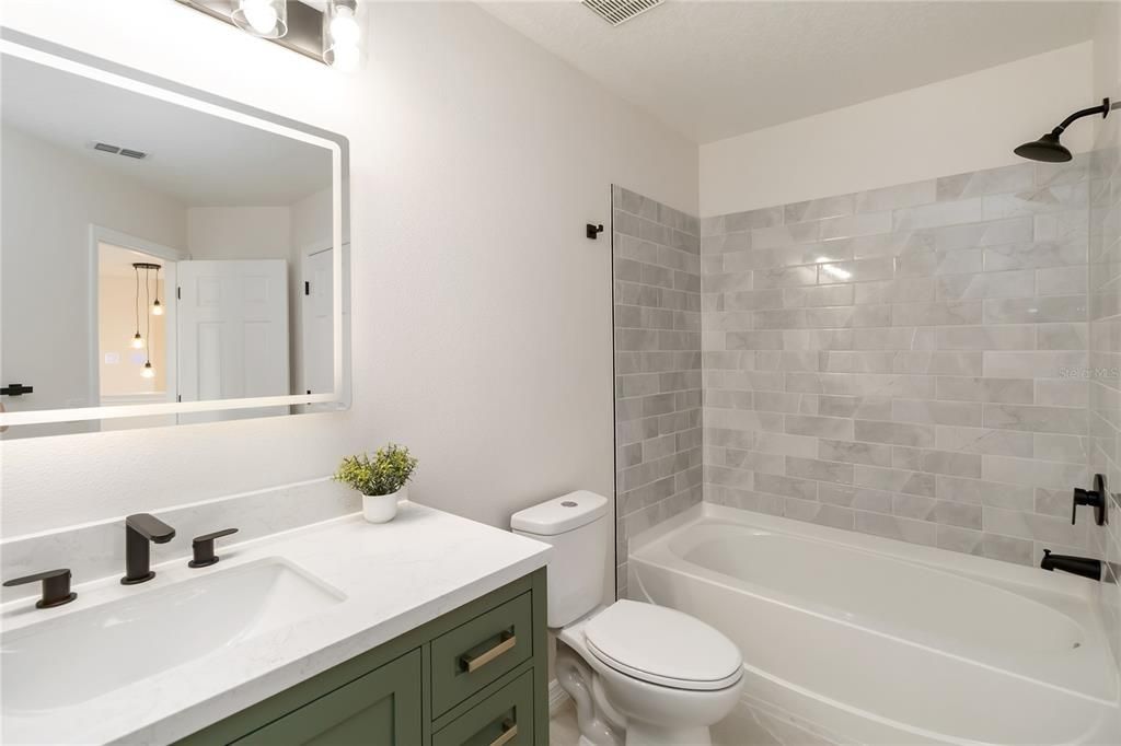 For Sale: $475,000 (4 beds, 2 baths, 2810 Square Feet)