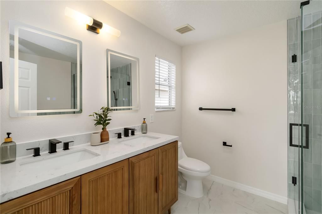 For Sale: $475,000 (4 beds, 2 baths, 2810 Square Feet)