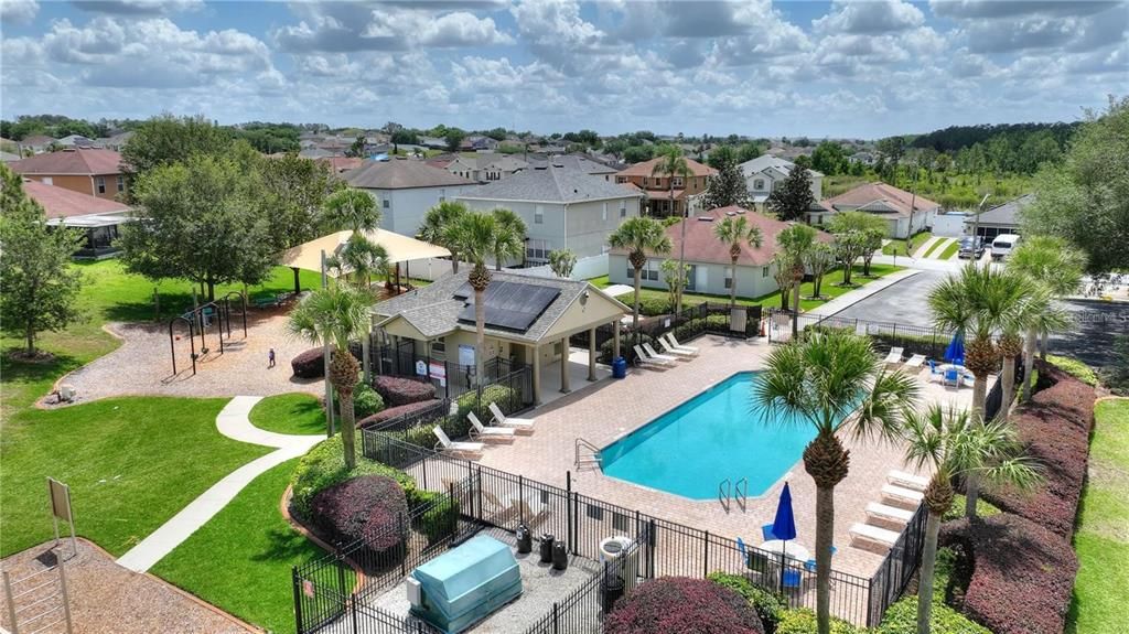 For Sale: $475,000 (4 beds, 2 baths, 2810 Square Feet)