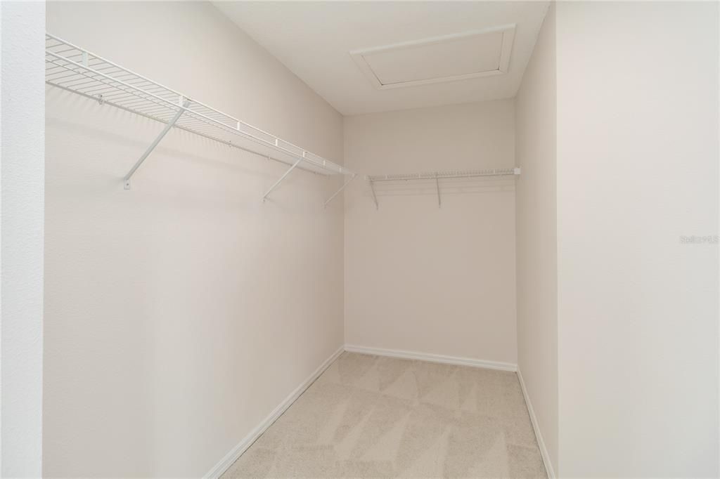 For Sale: $475,000 (4 beds, 2 baths, 2810 Square Feet)