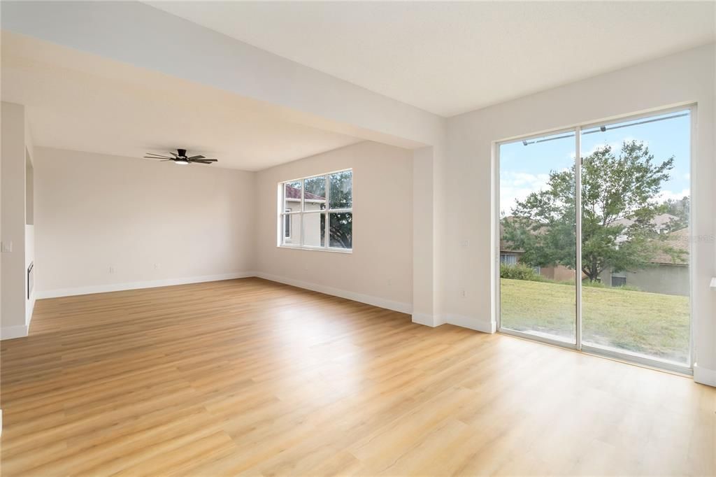 For Sale: $475,000 (4 beds, 2 baths, 2810 Square Feet)