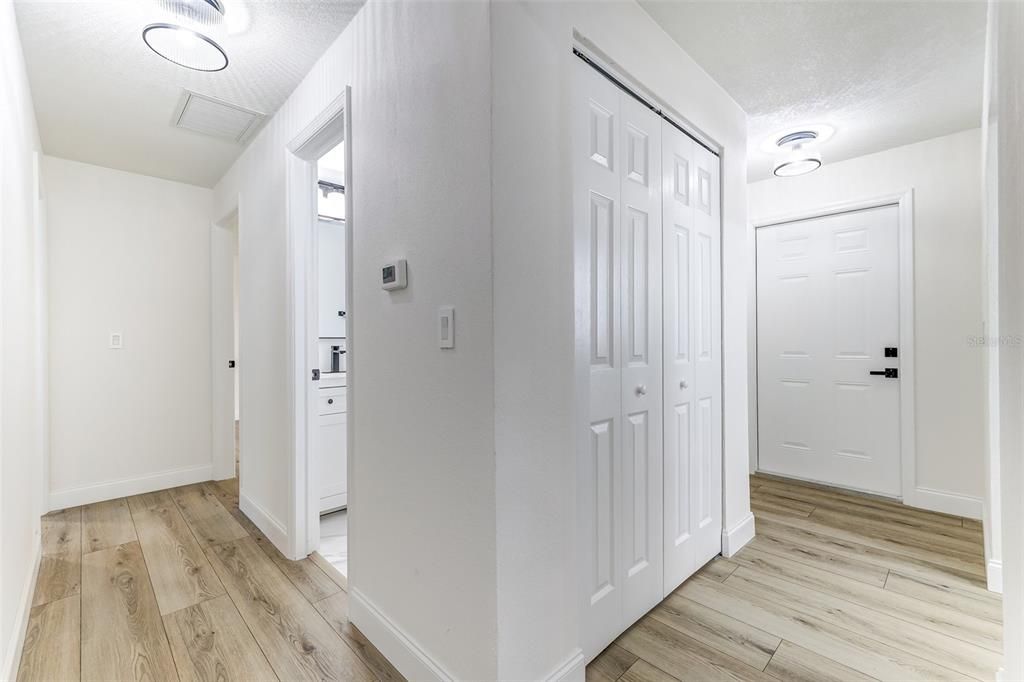 For Sale: $375,000 (3 beds, 2 baths, 1410 Square Feet)