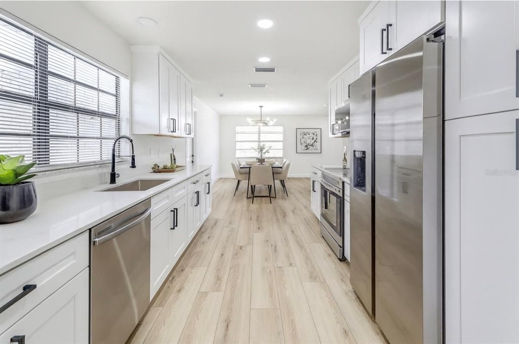 For Sale: $375,000 (3 beds, 2 baths, 1410 Square Feet)