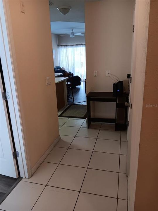 For Sale: $479,000 (2 beds, 2 baths, 822 Square Feet)