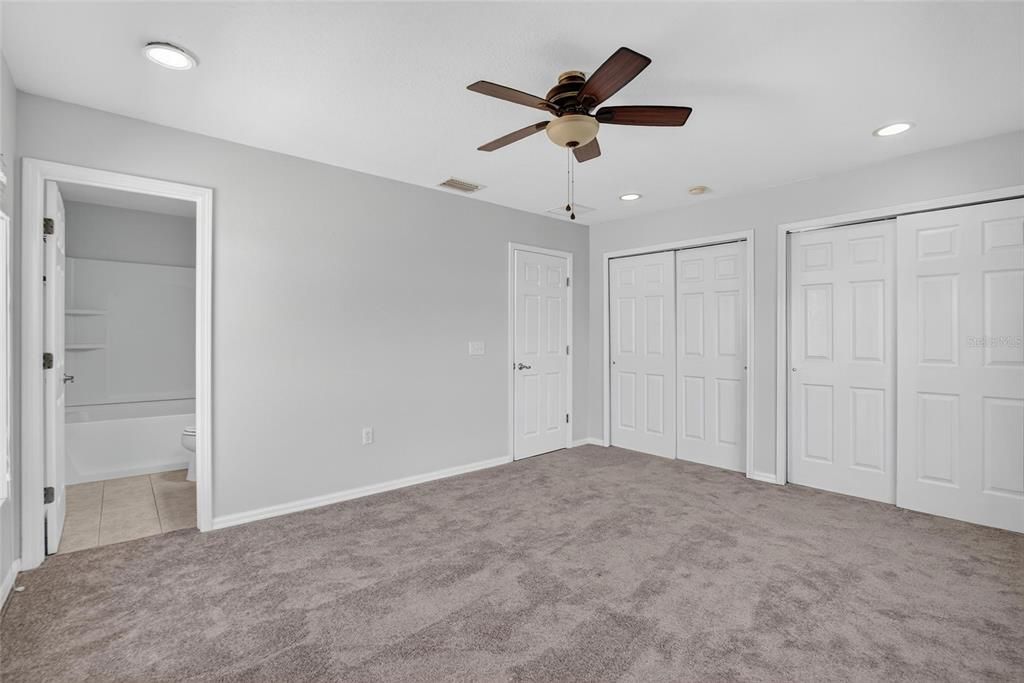 For Sale: $254,500 (3 beds, 2 baths, 1640 Square Feet)