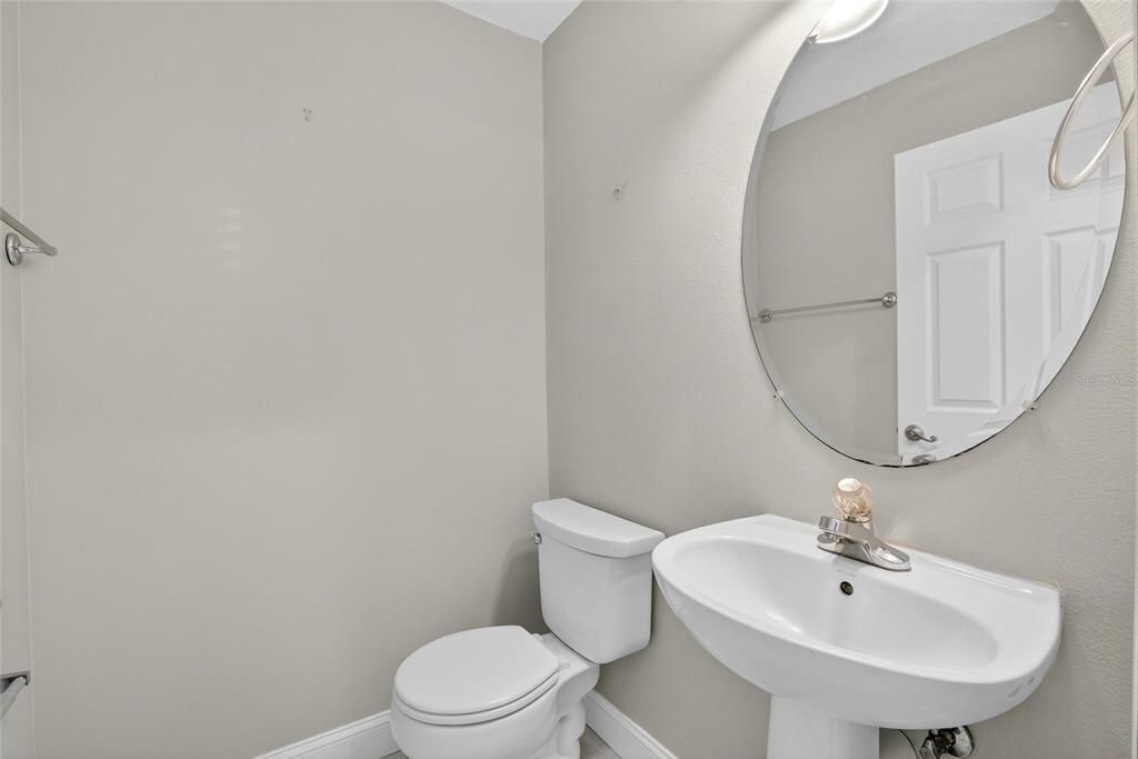 For Sale: $254,500 (3 beds, 2 baths, 1640 Square Feet)