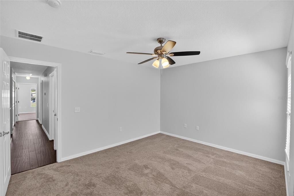 For Sale: $254,500 (3 beds, 2 baths, 1640 Square Feet)