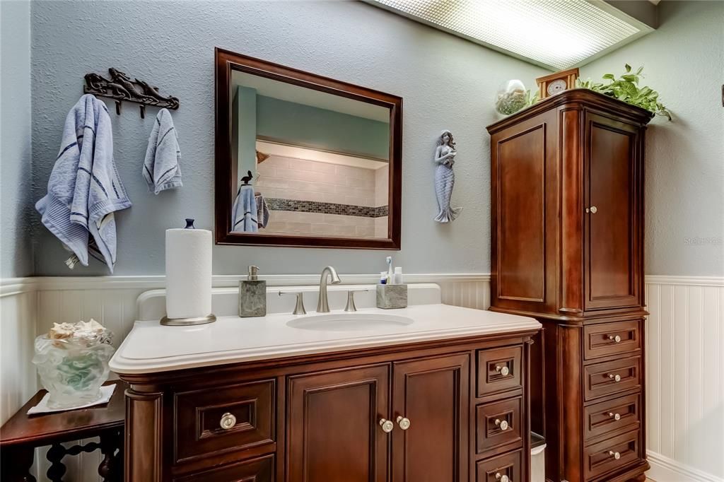 На продажу: $415,000 (2 спален, 2 ванн, 1290 Квадратных фут)