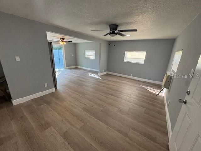 待售: $126,000 (3 贝兹, 1 浴室, 960 平方英尺)