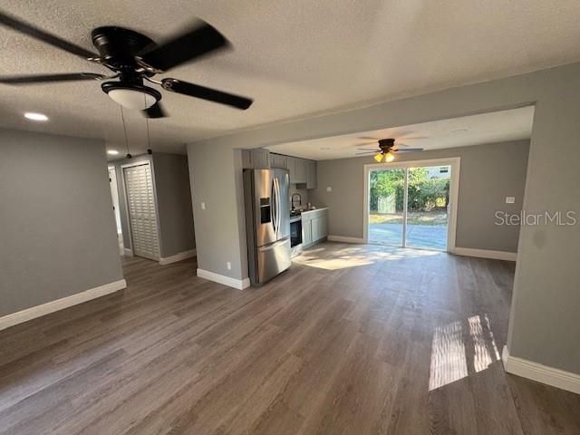 待售: $126,000 (3 贝兹, 1 浴室, 960 平方英尺)