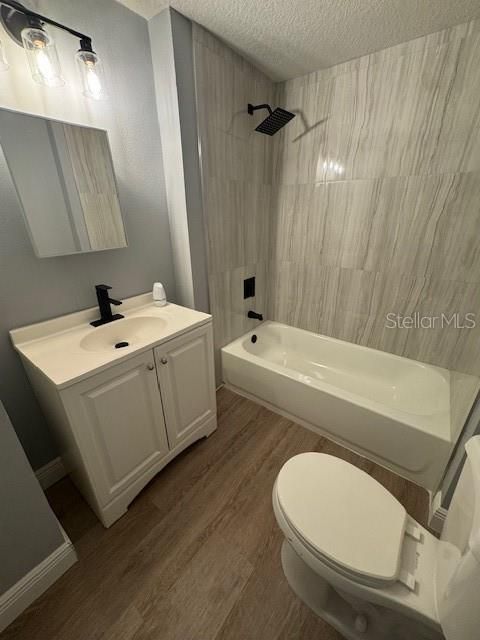 待售: $126,000 (3 贝兹, 1 浴室, 960 平方英尺)