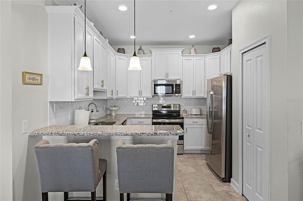 Под контрактом: $339,900 (2 спален, 2 ванн, 1503 Квадратных фут)