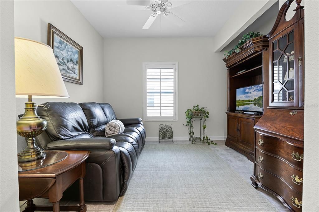 Под контрактом: $339,900 (2 спален, 2 ванн, 1503 Квадратных фут)