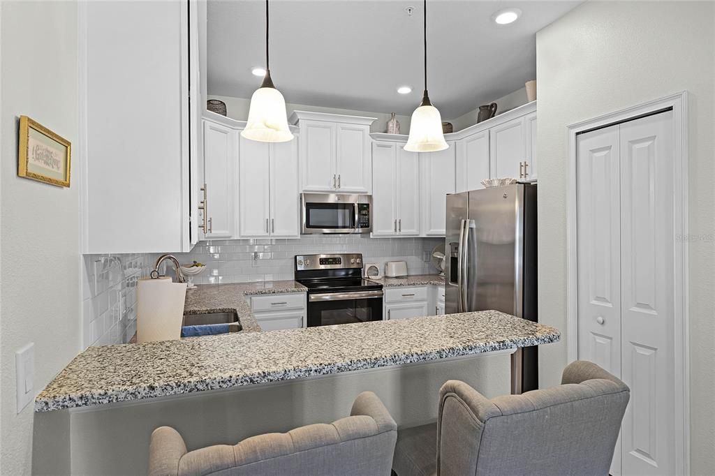 Под контрактом: $339,900 (2 спален, 2 ванн, 1503 Квадратных фут)