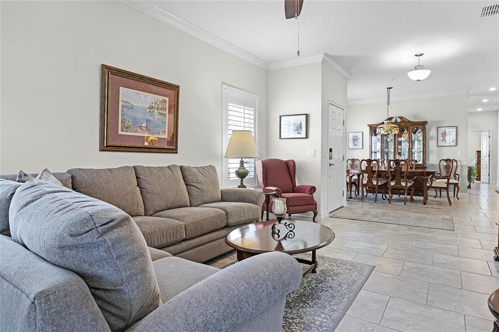 Под контрактом: $339,900 (2 спален, 2 ванн, 1503 Квадратных фут)