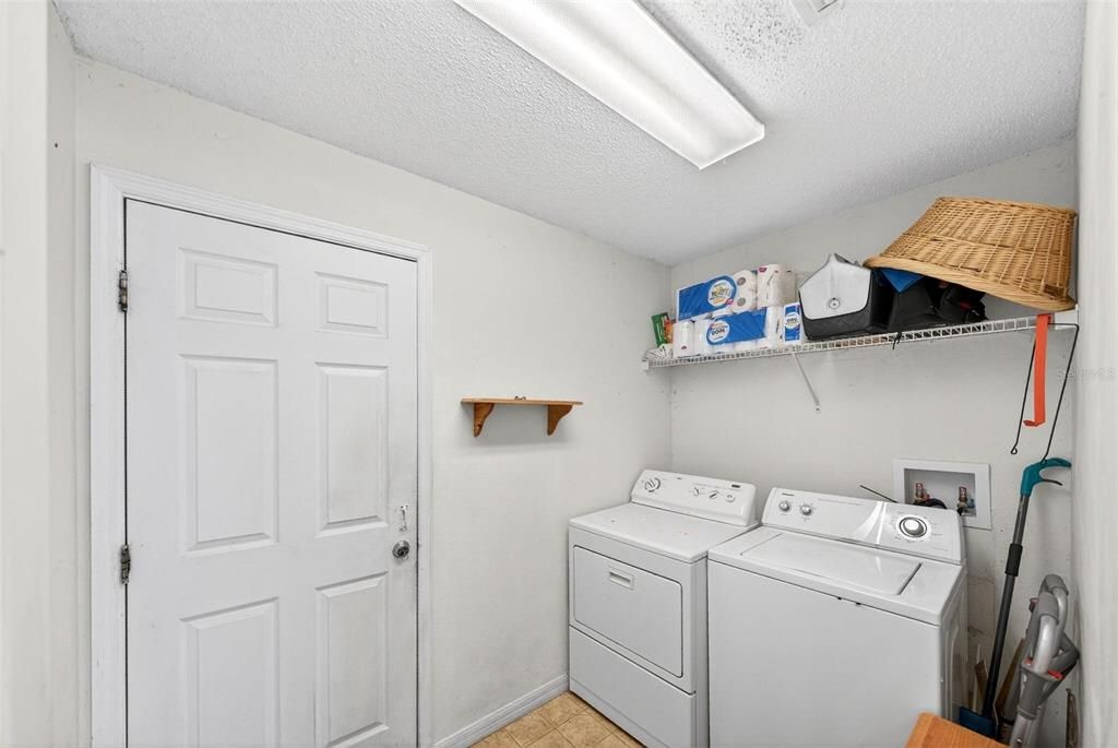 For Sale: $489,900 (4 beds, 2 baths, 2900 Square Feet)