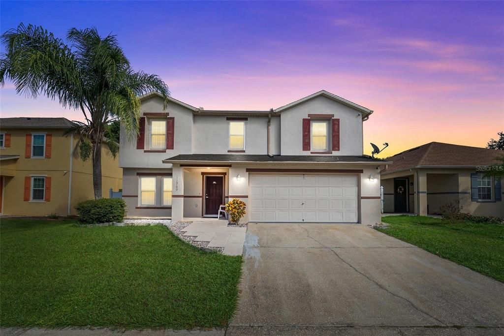 For Sale: $489,900 (4 beds, 2 baths, 2900 Square Feet)