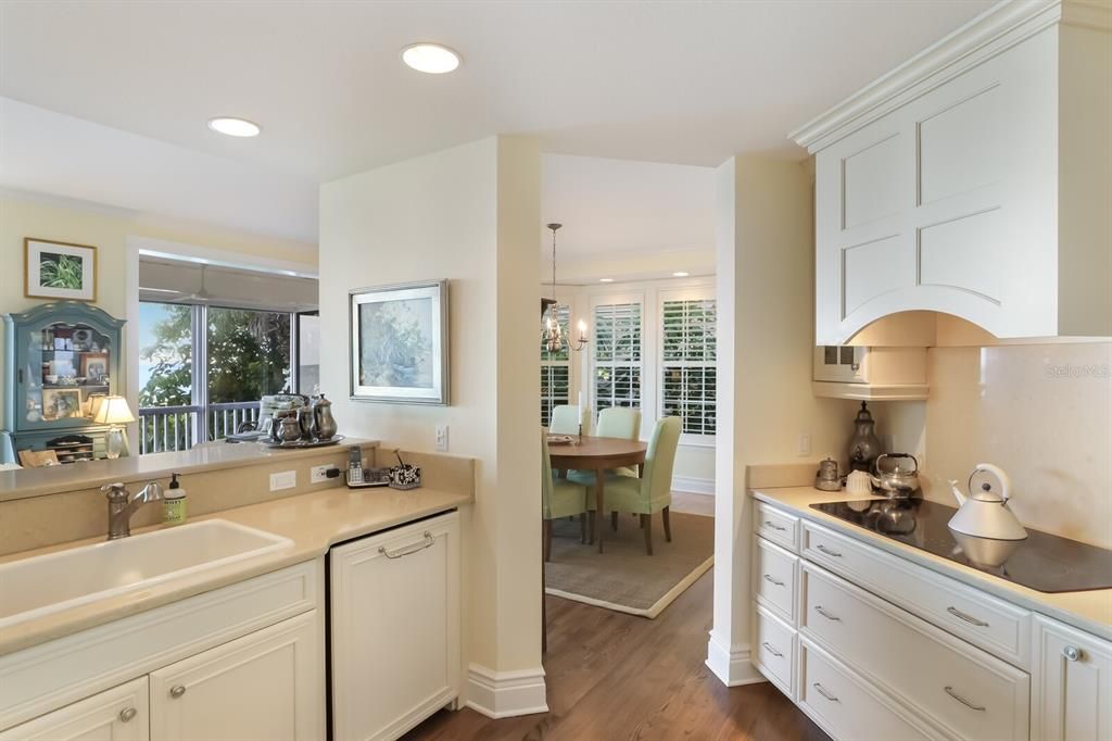 待售: $4,495,000 (3 贝兹, 3 浴室, 3006 平方英尺)