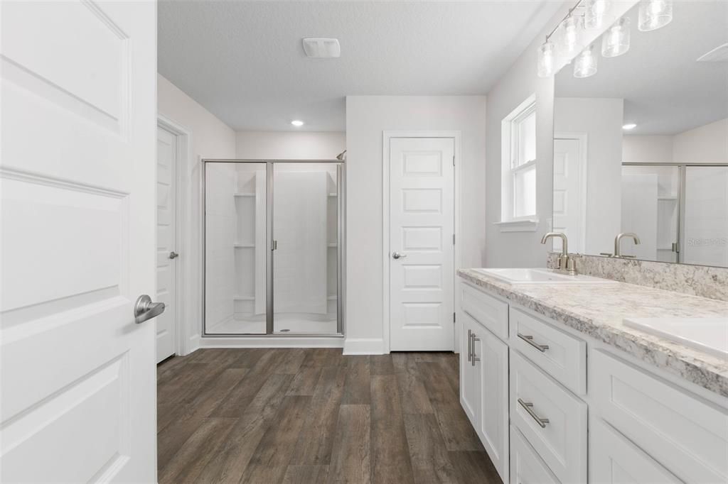 For Sale: $379,200 (4 beds, 3 baths, 2117 Square Feet)