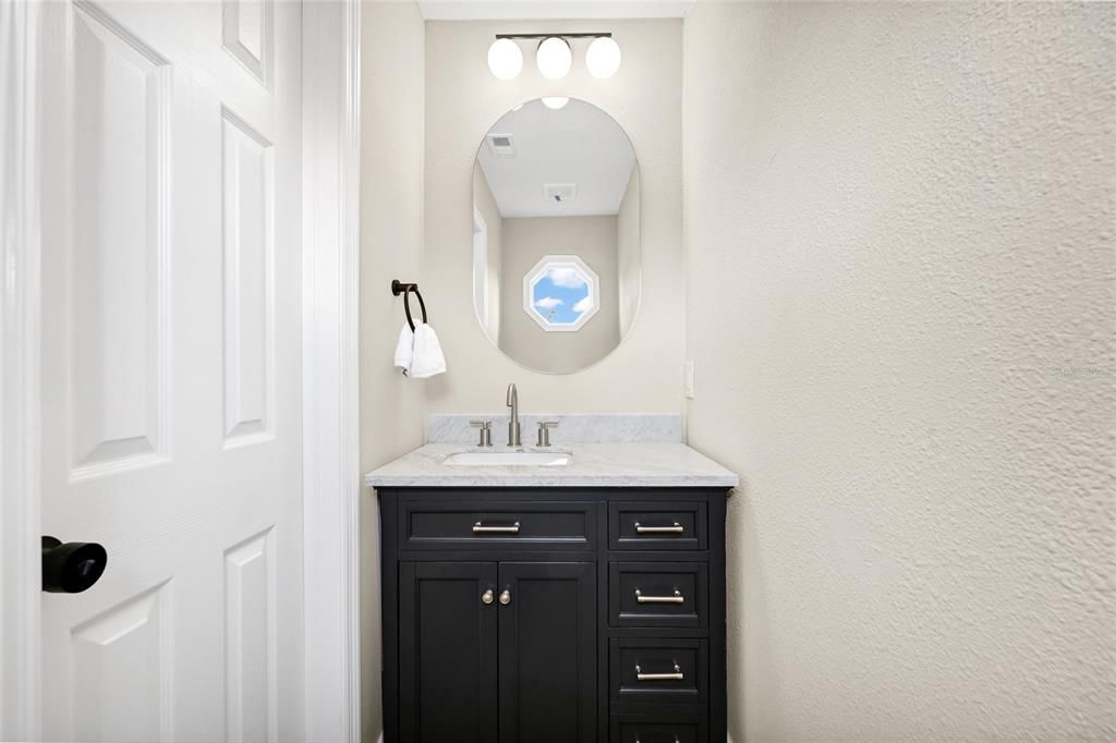 Active With Contract: $284,900 (2 beds, 2 baths, 1223 Square Feet)