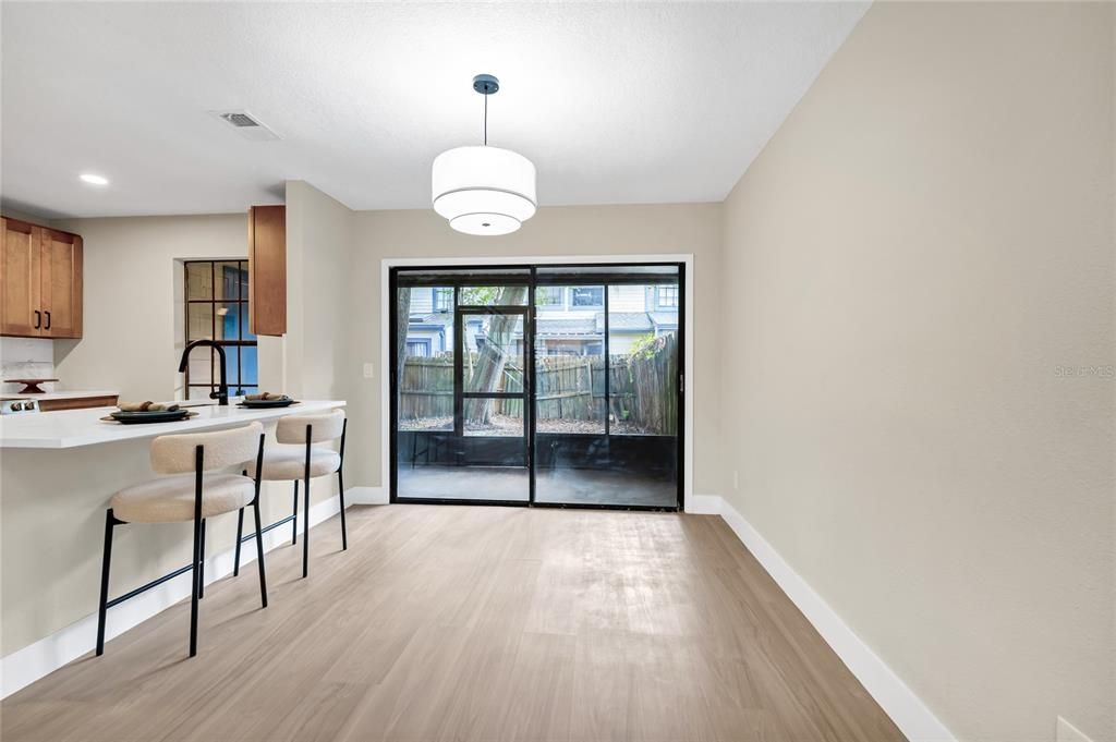Active With Contract: $284,900 (2 beds, 2 baths, 1223 Square Feet)