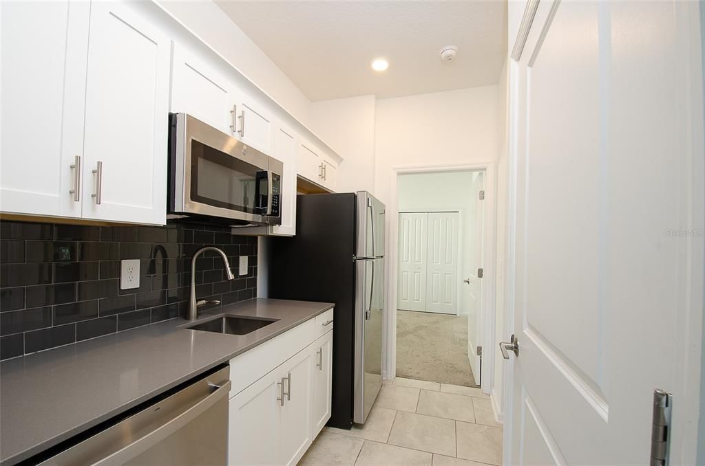 For Sale: $470,000 (4 beds, 3 baths, 2107 Square Feet)