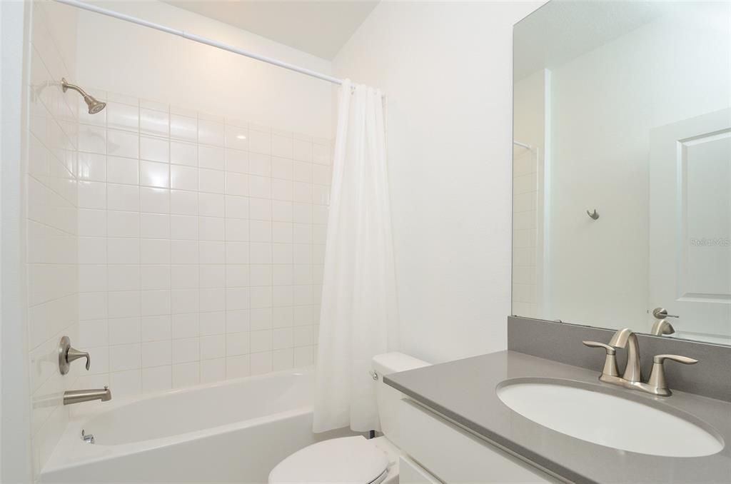 For Sale: $470,000 (4 beds, 3 baths, 2107 Square Feet)