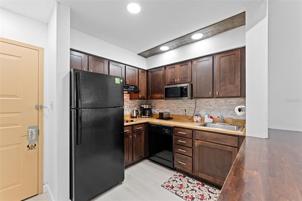 待售: $118,000 (1 贝兹, 1 浴室, 547 平方英尺)